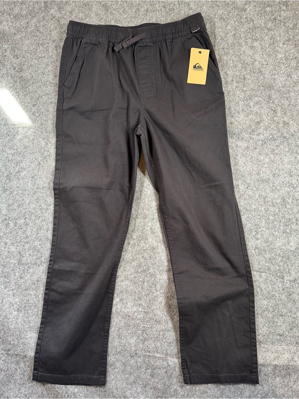 Quiksilver Tarmac Gray Elastic Waist Cargo-Style Pants - NWT - size Large